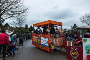 Bild 208 - Latuff Umzug